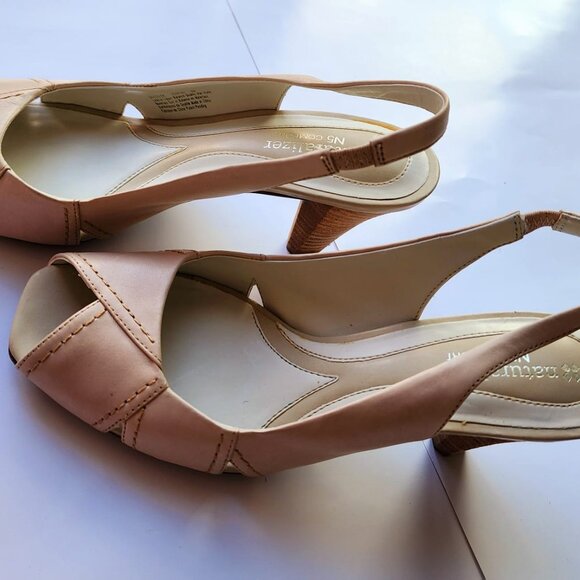 Naturalizer Size 6M Cream Leather Slingbacks - Picture 2 of 3